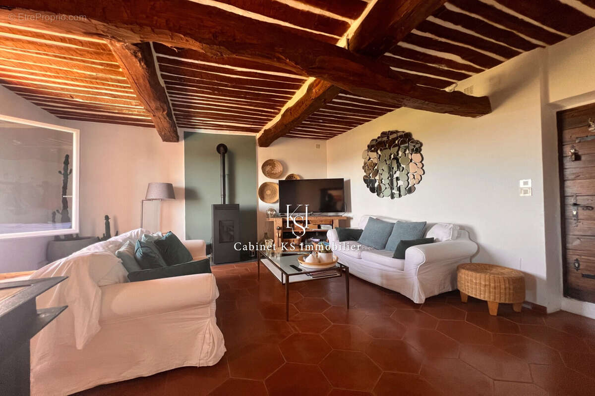 Maison 6 pièces 126 m² à vendre à Seillons-Source-D'argens (83470) - photo 3