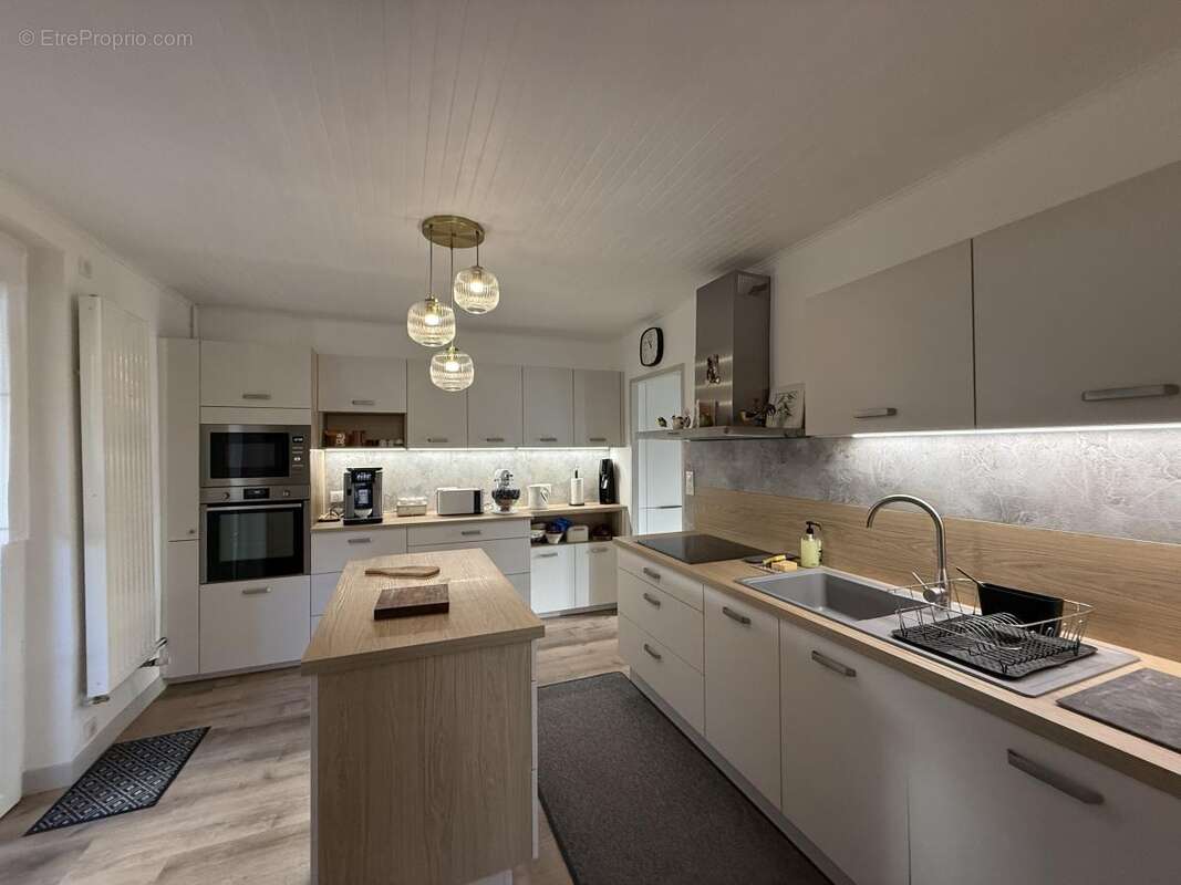 Maison à LA VOULTE-SUR-RHONE