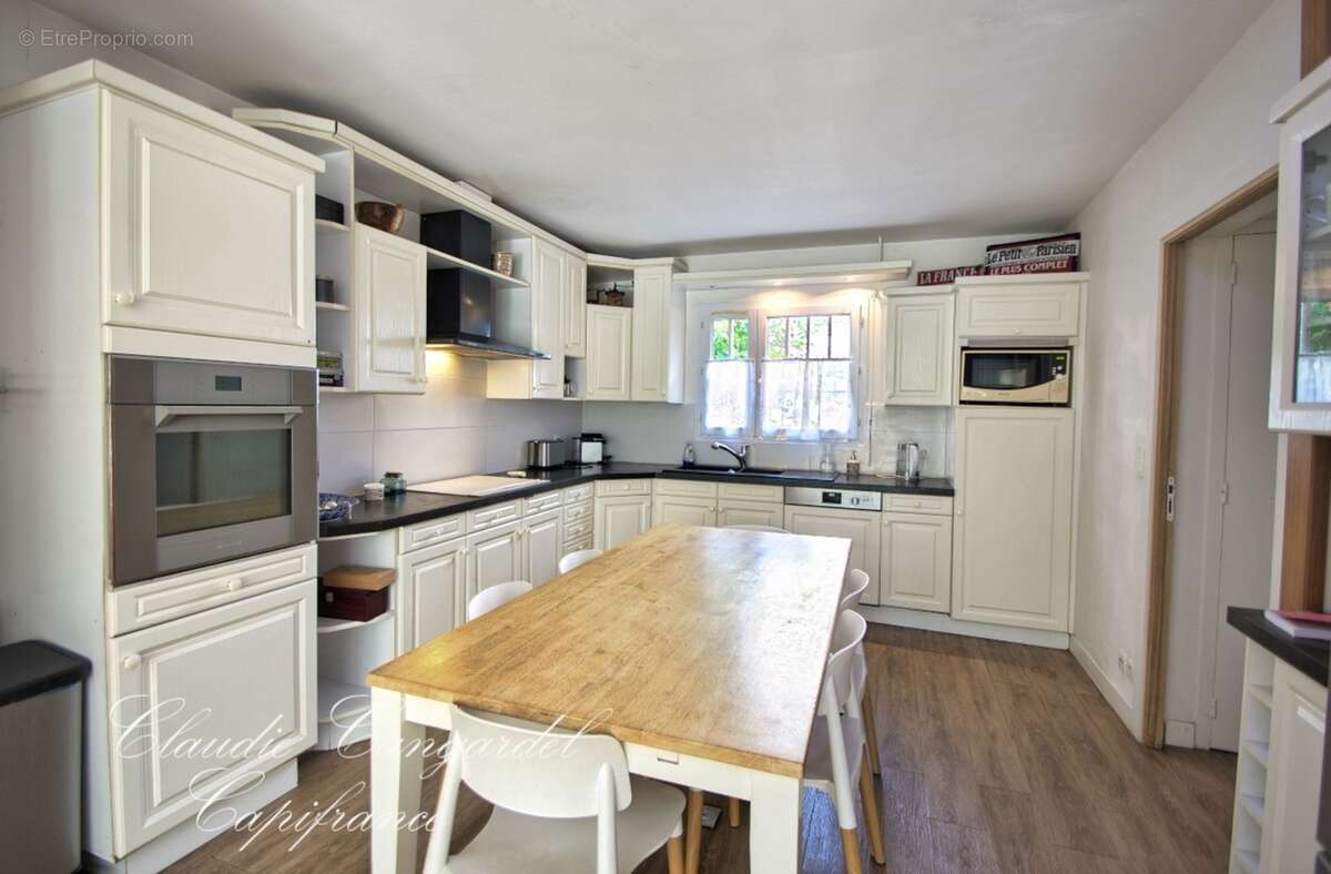 Maison à vendre 6 pièces LA ROCHELLE (17) Quartier Lafond, maison familiale de 5 chambres au calme - photo 20