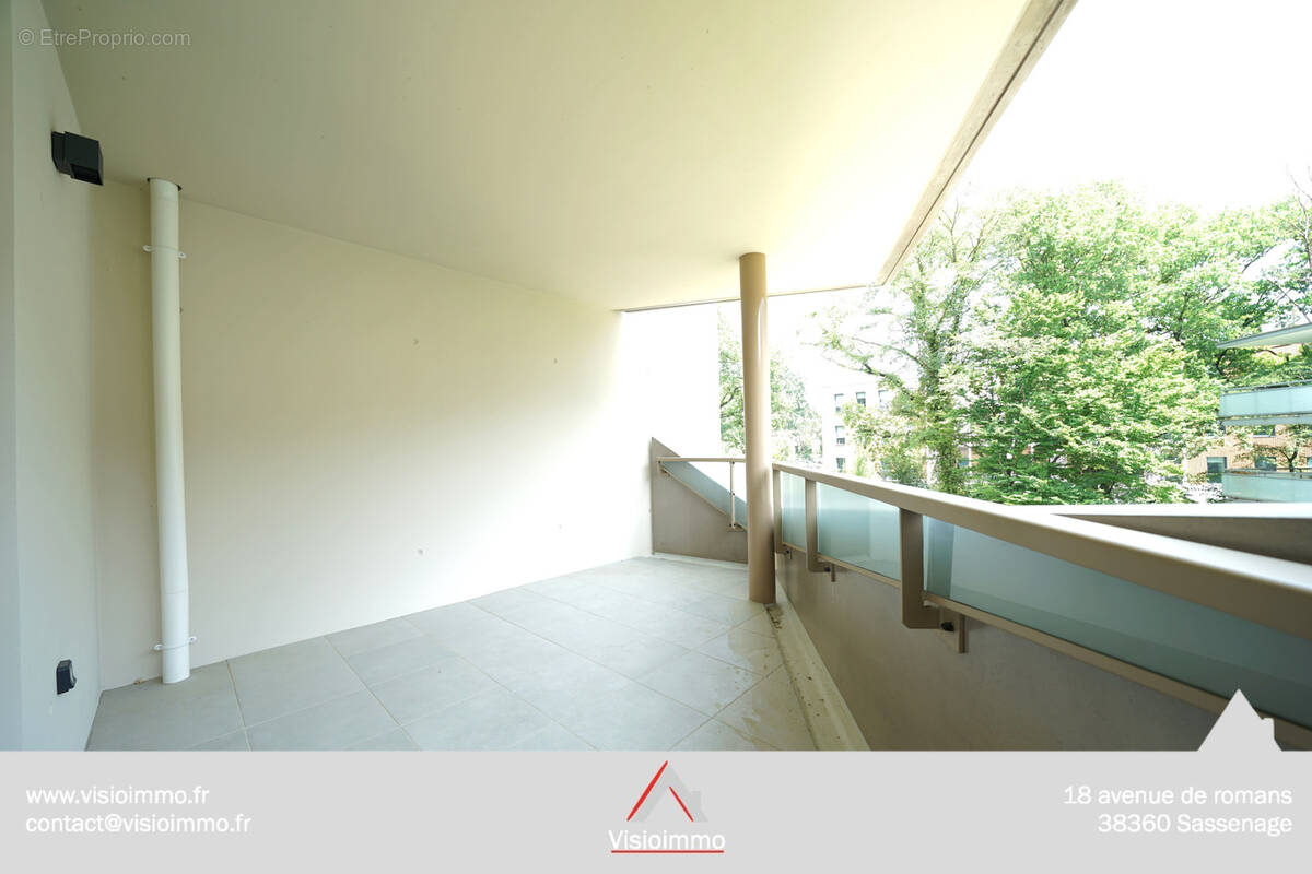 Appartement à MEYLAN