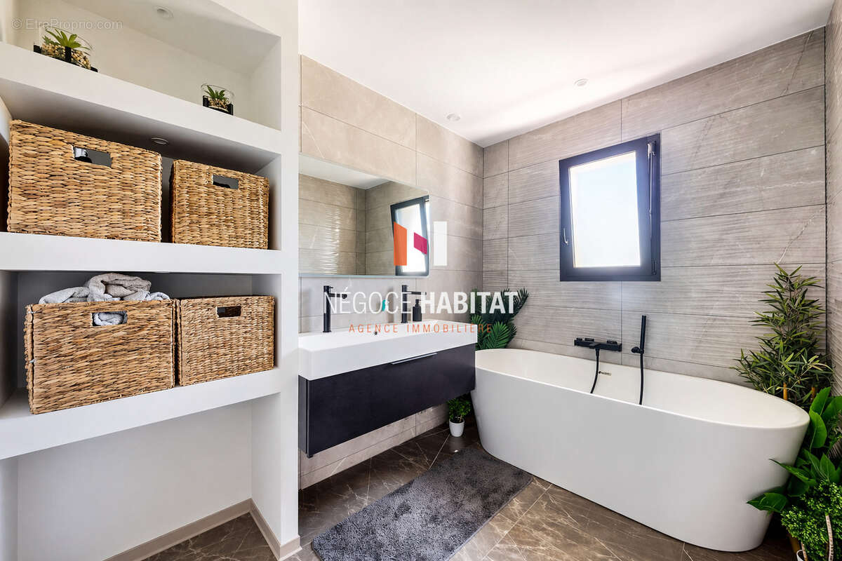 Maison à SAINT-GEORGES-D'ORQUES