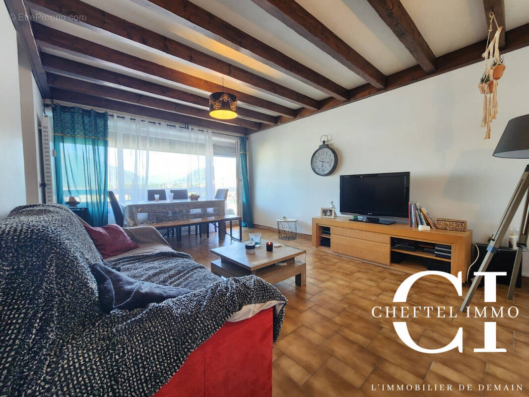 Appartement à CLUSES