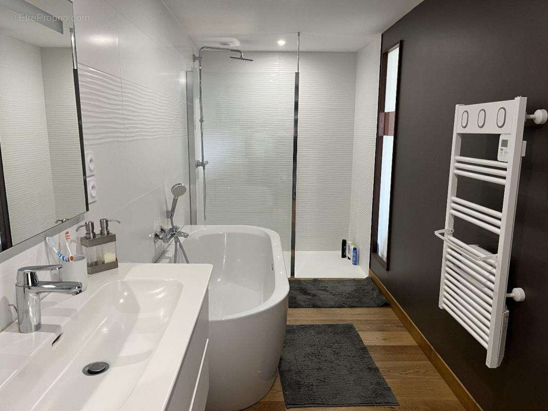 Maison à MARTRES-DE-RIVIERE