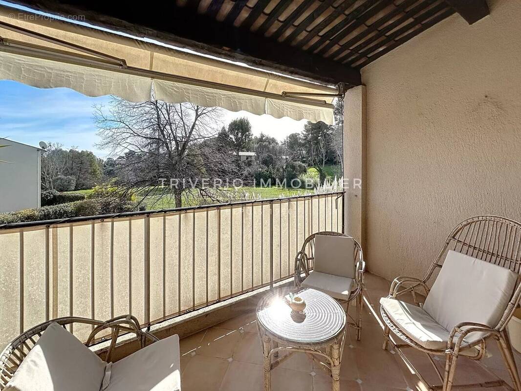 Appartement à VILLENEUVE