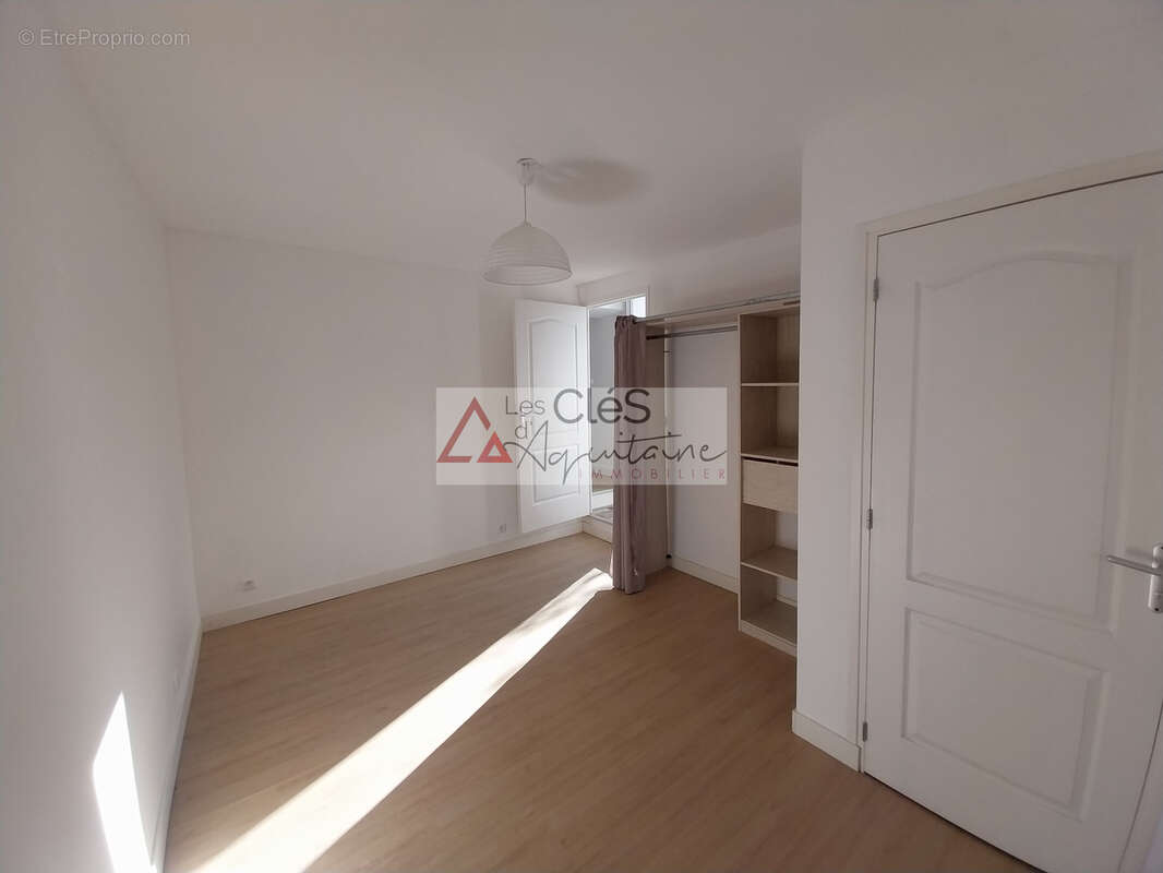 Appartement à LA SAUVE