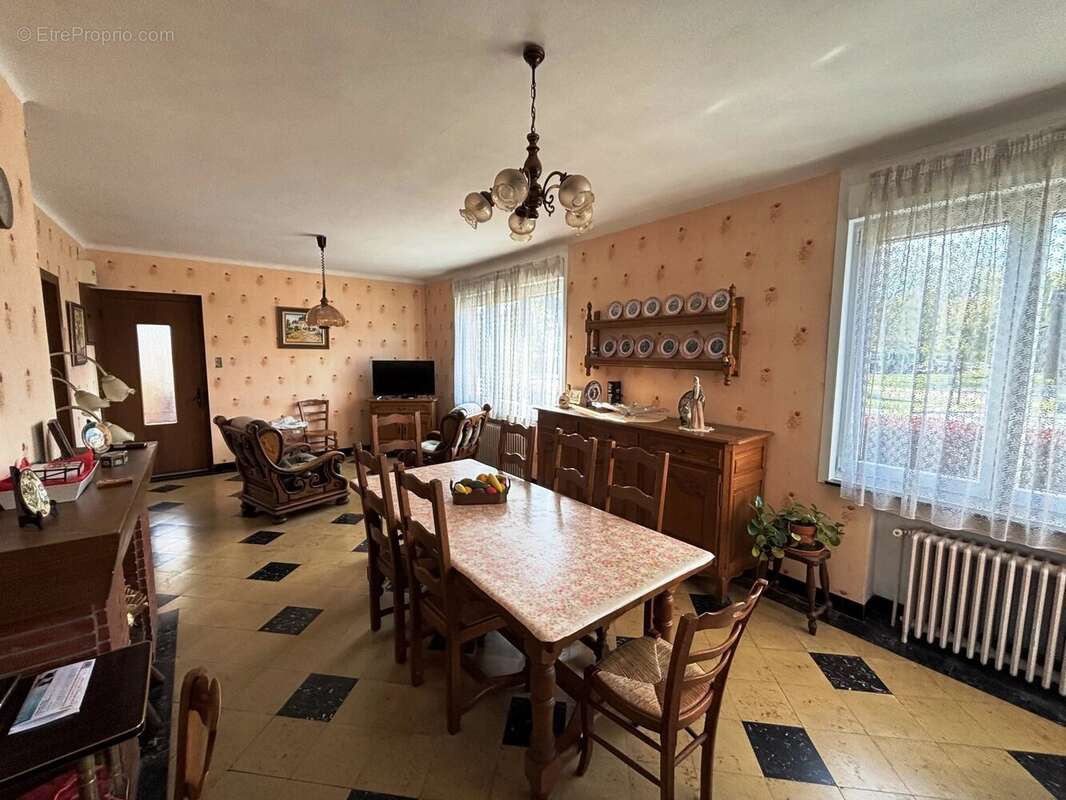Maison à BOUSSOIS