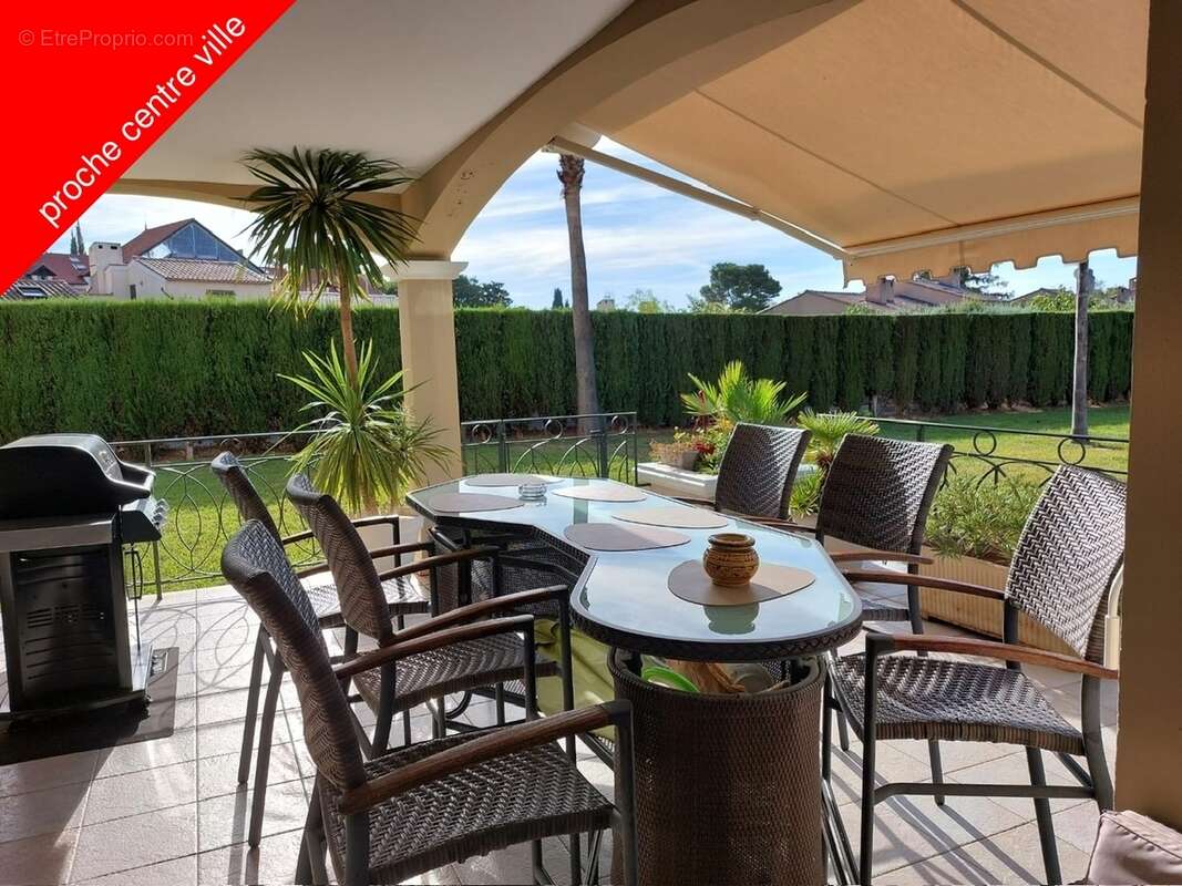 Appartement à HYERES