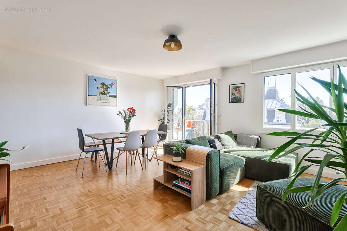 Appartement à FONTENAY-SOUS-BOIS