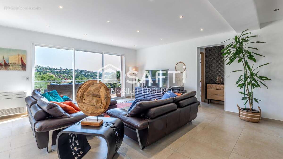 Maison 210 m² à Les Issambres  - photo 4