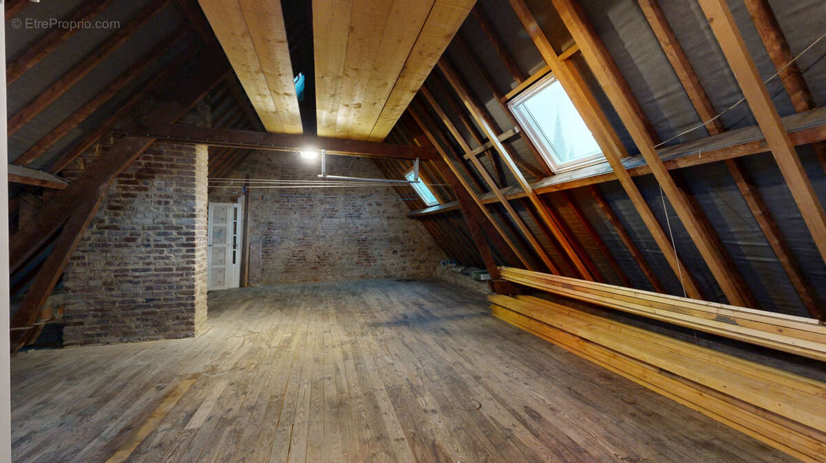 Maison à SAINT-HILAIRE-DU-HARCOUET