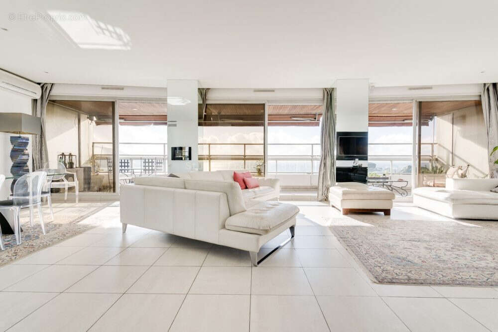 Appartement à MARSEILLE-8E