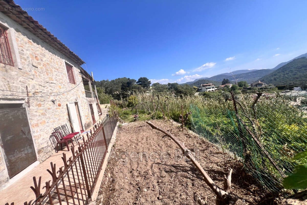 Maison 105 m² à Cantaron  - photo 2