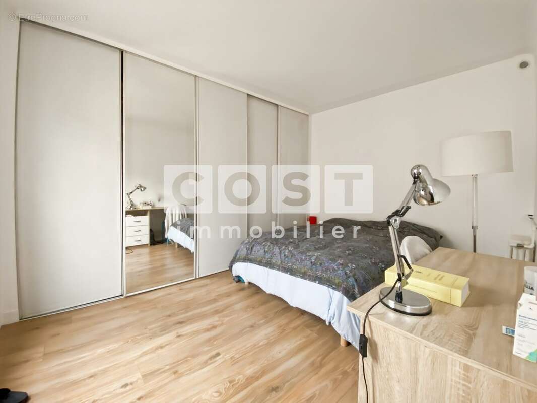 Appartement à ASNIERES-SUR-SEINE