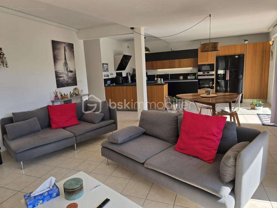 EXCLUSIVITÉ – T3 de standing en front de mer – Terrasse de 70 m², vue mer et intimité absolue - photo 5