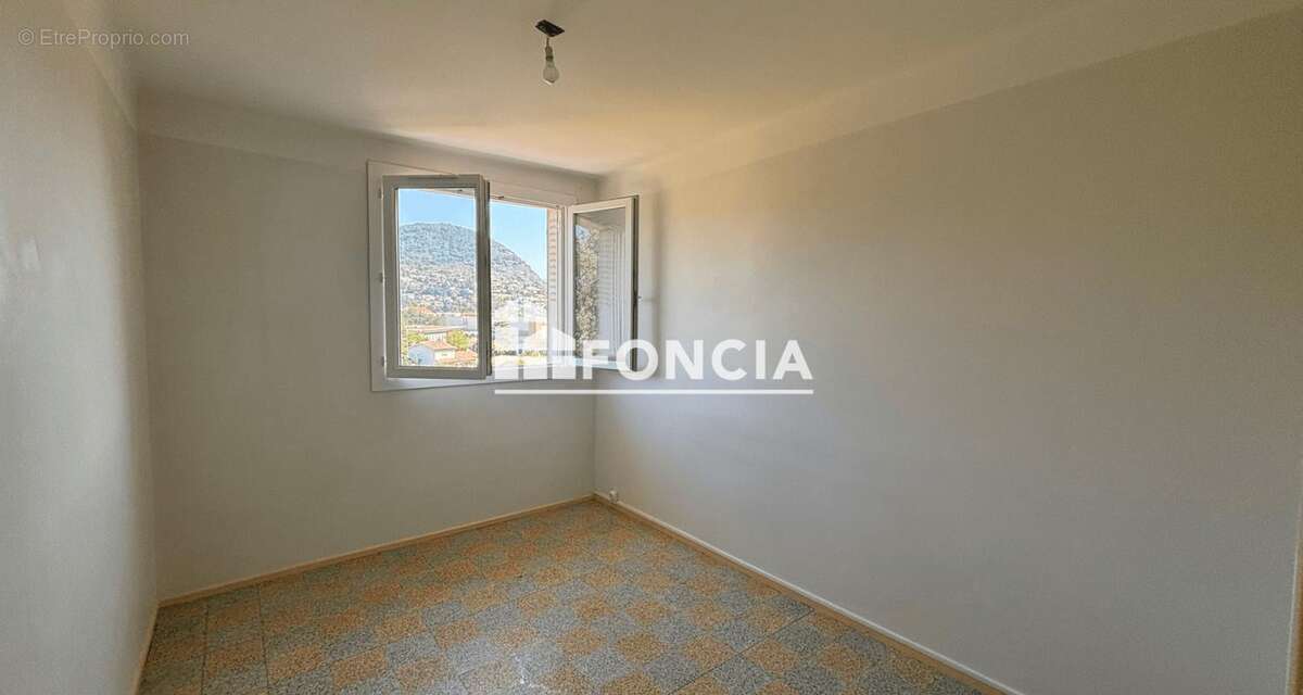 Digne, appartement de type 3 avec balcons et cave - photo 6