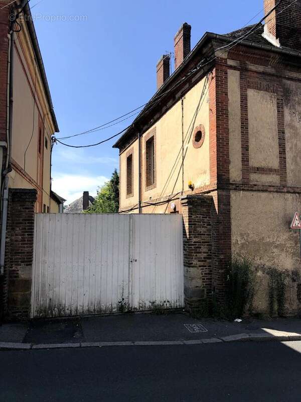 Photo 4
