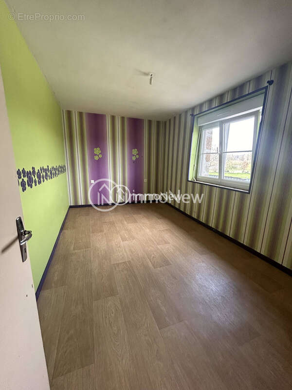 Maison mitoyenne a renover de 84m2 sur 1232m2 de terrain - photo 7