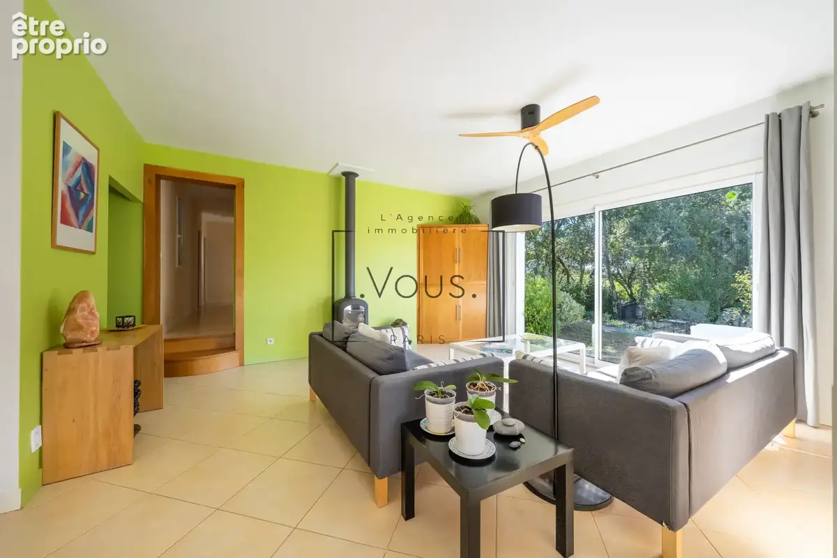 Villa contemporaine de plain-pied avec piscine, au cœur d’un terrain boisé, aux portes des Cévennes - photo 5