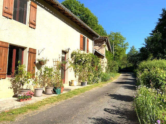 Ancien Moulin Historique, 4 Chambres, Gîte, Dépendances, Vues - photo 4
