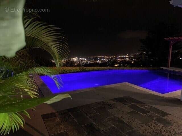 Maison à SAINT-DENIS