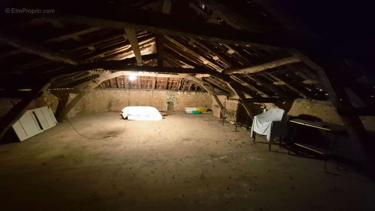 Maison à SAINT-AMAND-DE-VERGT