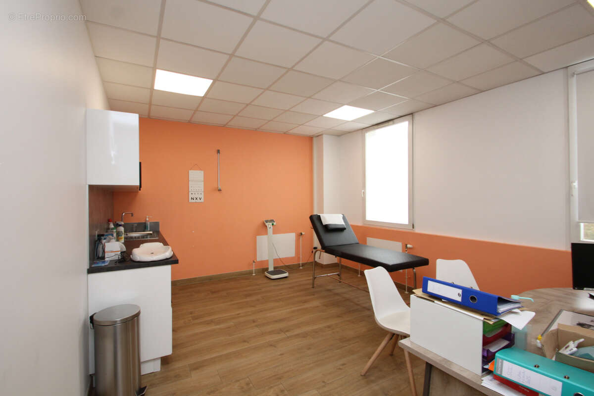 Commerce à MOULINS-LES-METZ