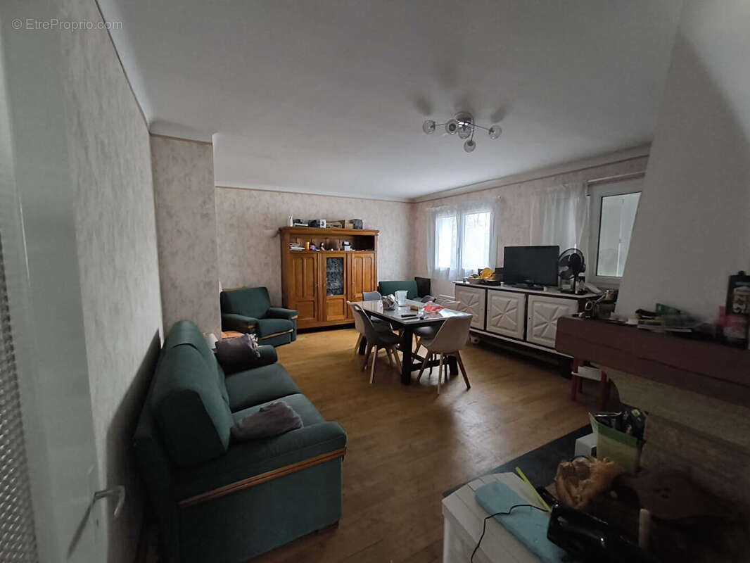 Maison à TOURNON-SAINT-PIERRE