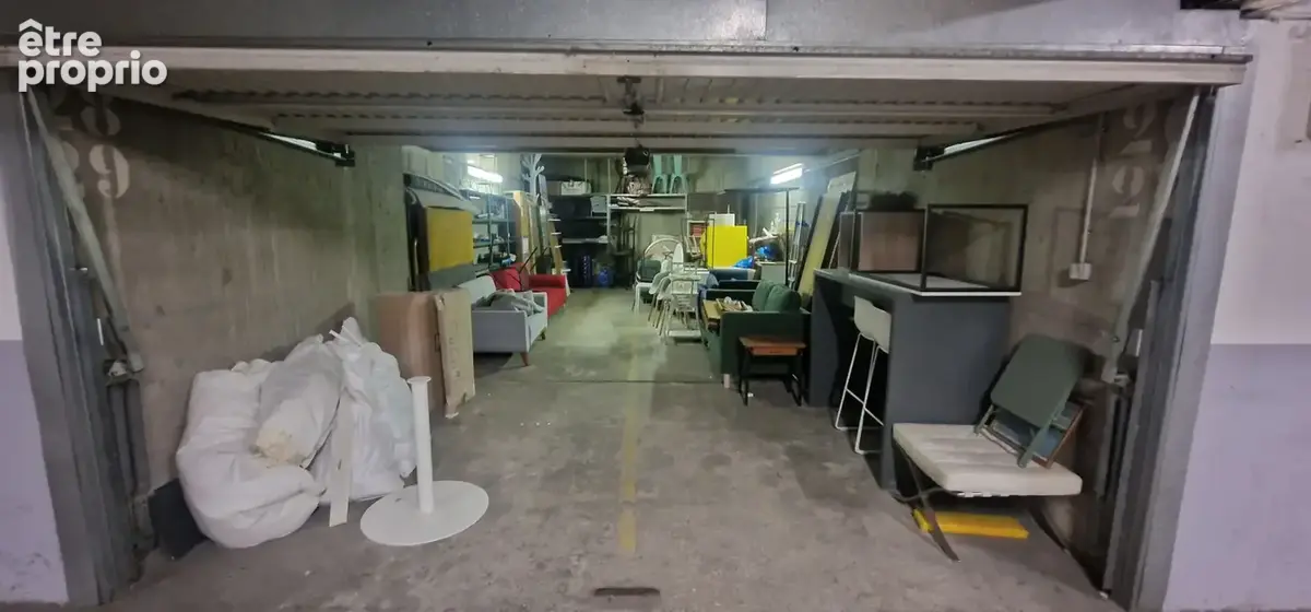 Parking à PARIS-12E