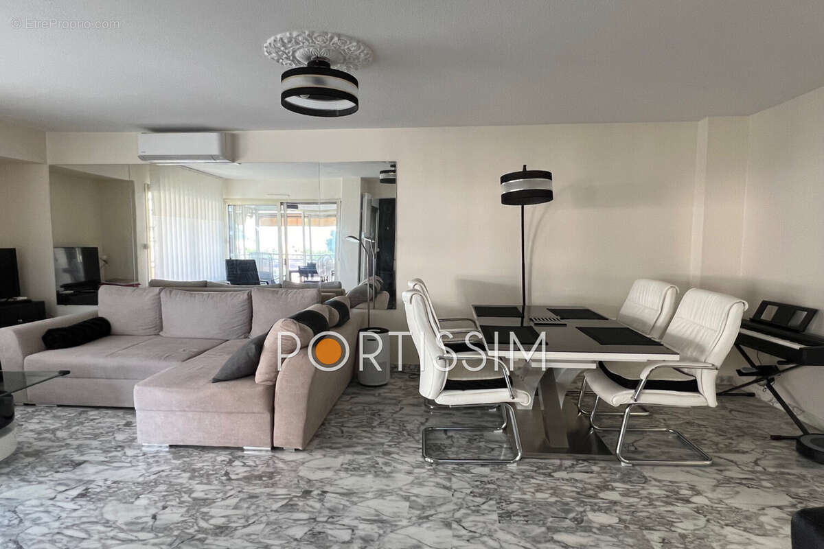 Appartement à SAINT-LAURENT-DU-VAR