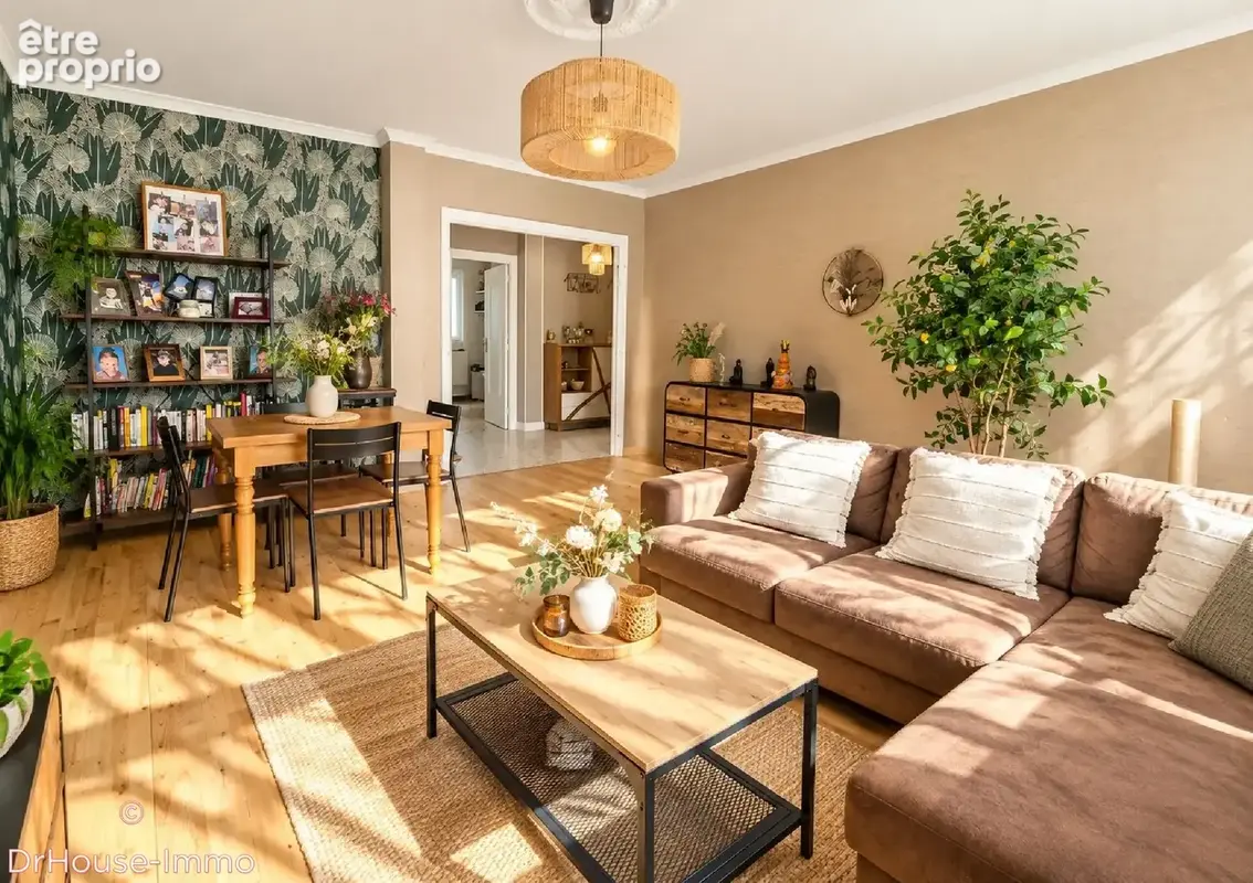 Appartement à UNIEUX