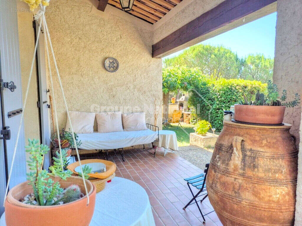 Maison à GREOUX-LES-BAINS