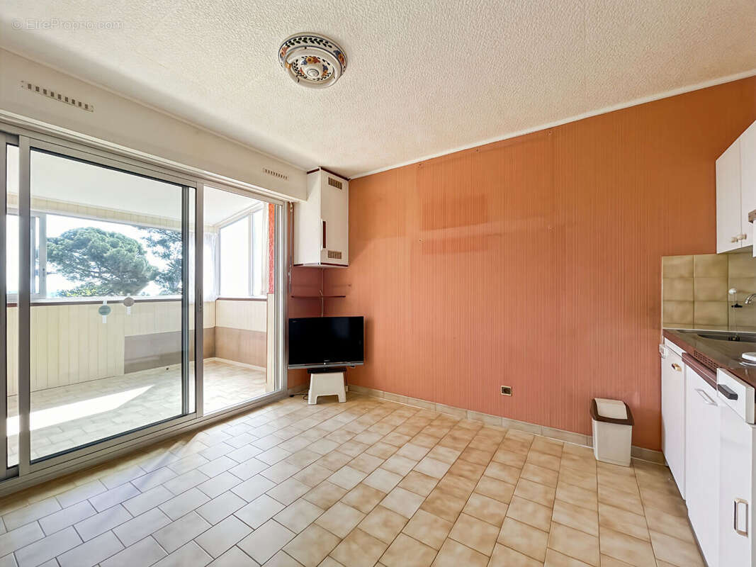 Appartement à SAUSSET-LES-PINS