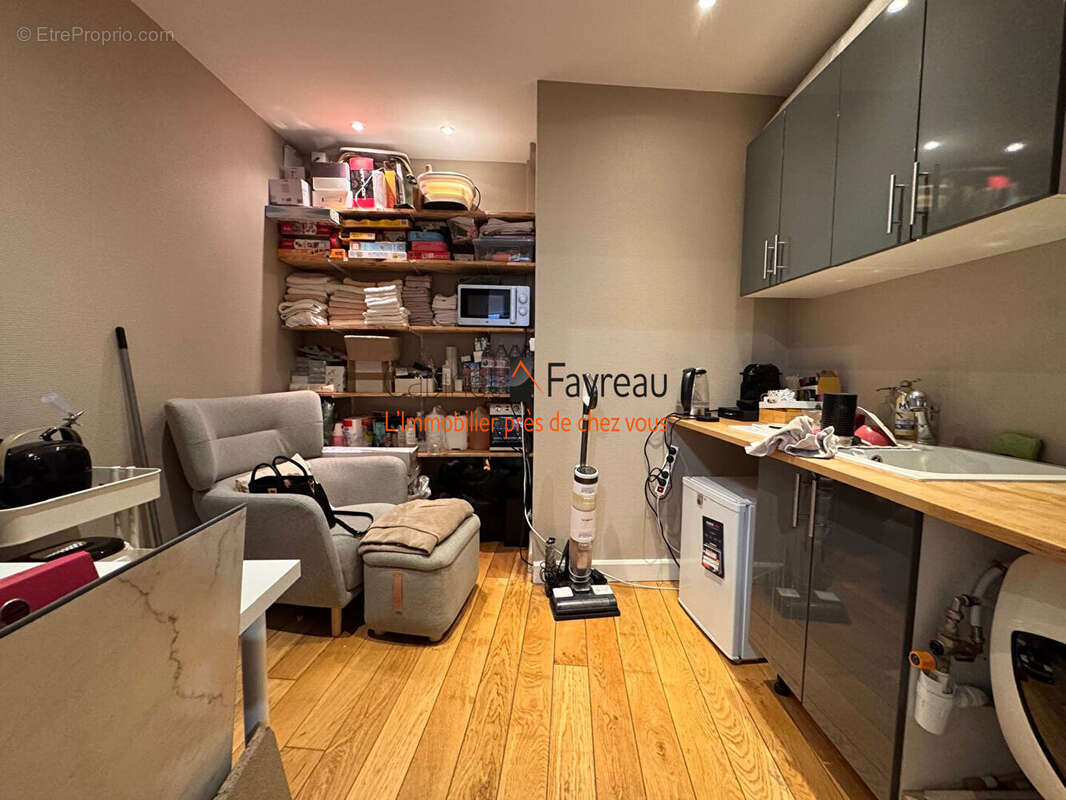 Commerce à PARIS-19E