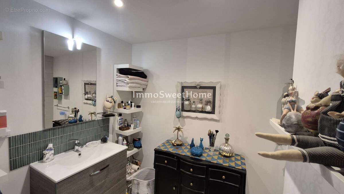 Appartement à MIRABEL-AUX-BARONNIES