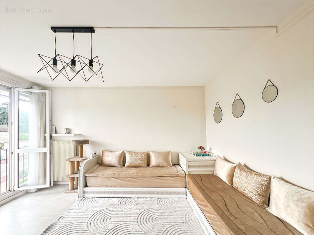 Appartement à ROSNY-SUR-SEINE