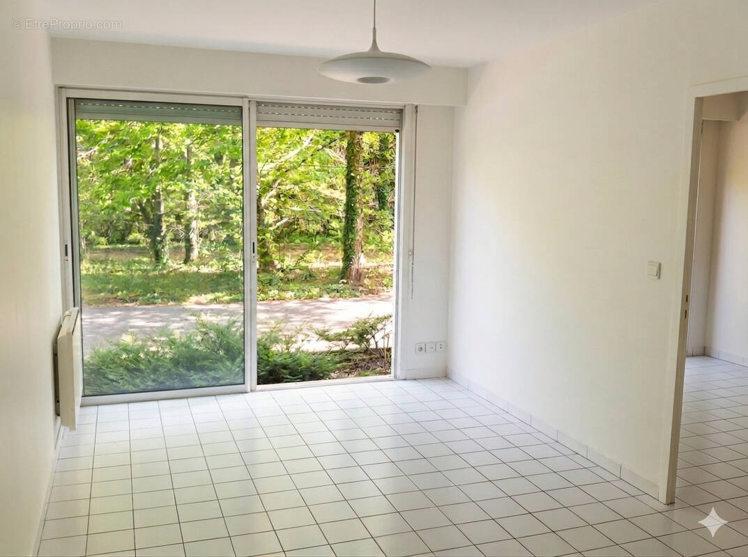 Appartement à MIGNALOUX-BEAUVOIR