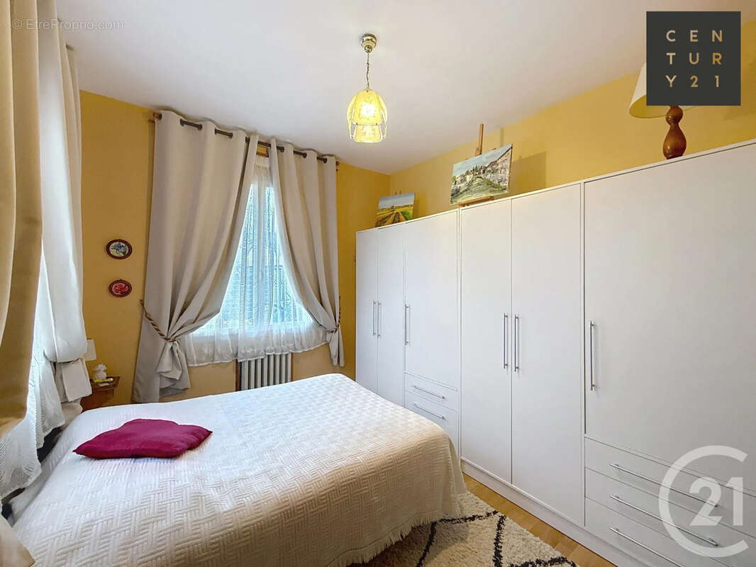 Maison à SAINT-ANDRE-LES-VERGERS