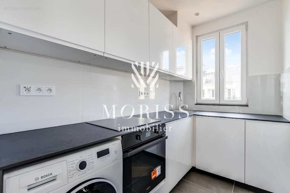 Appartement à PARIS-14E