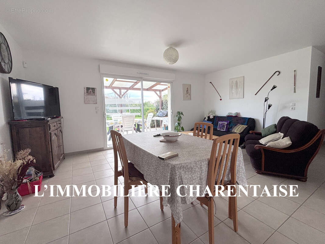 Maison à CORME-ECLUSE