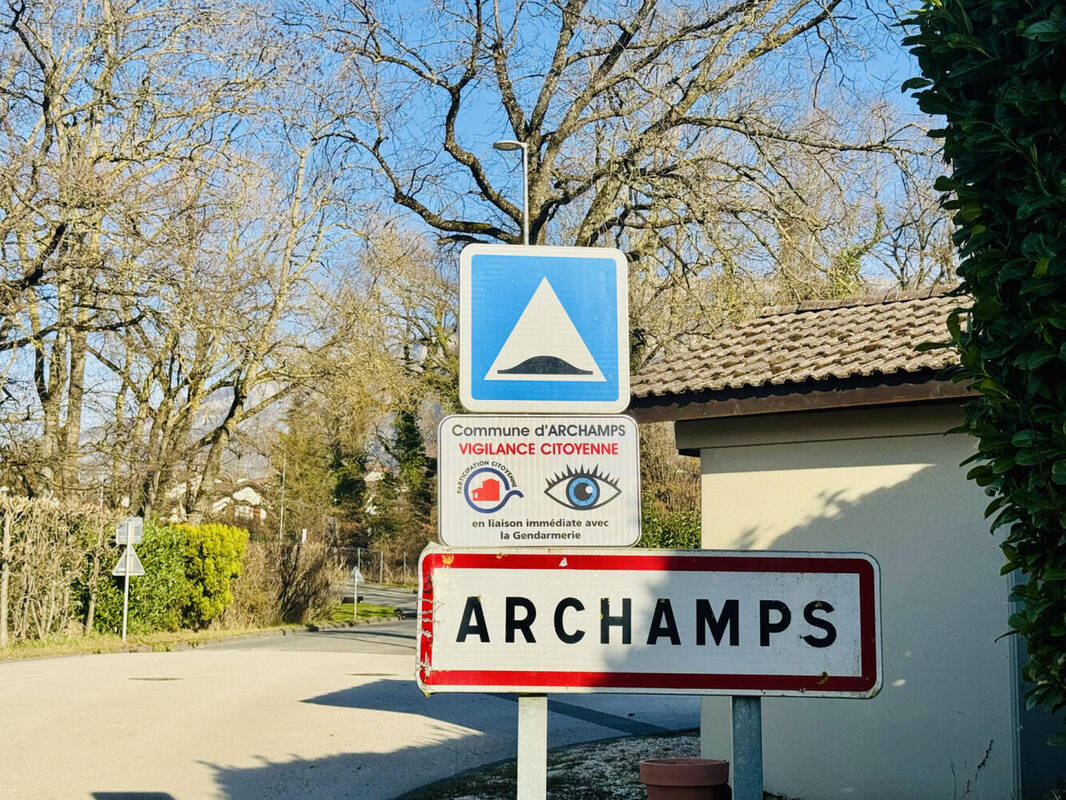 Panneau - Appartement à ARCHAMPS