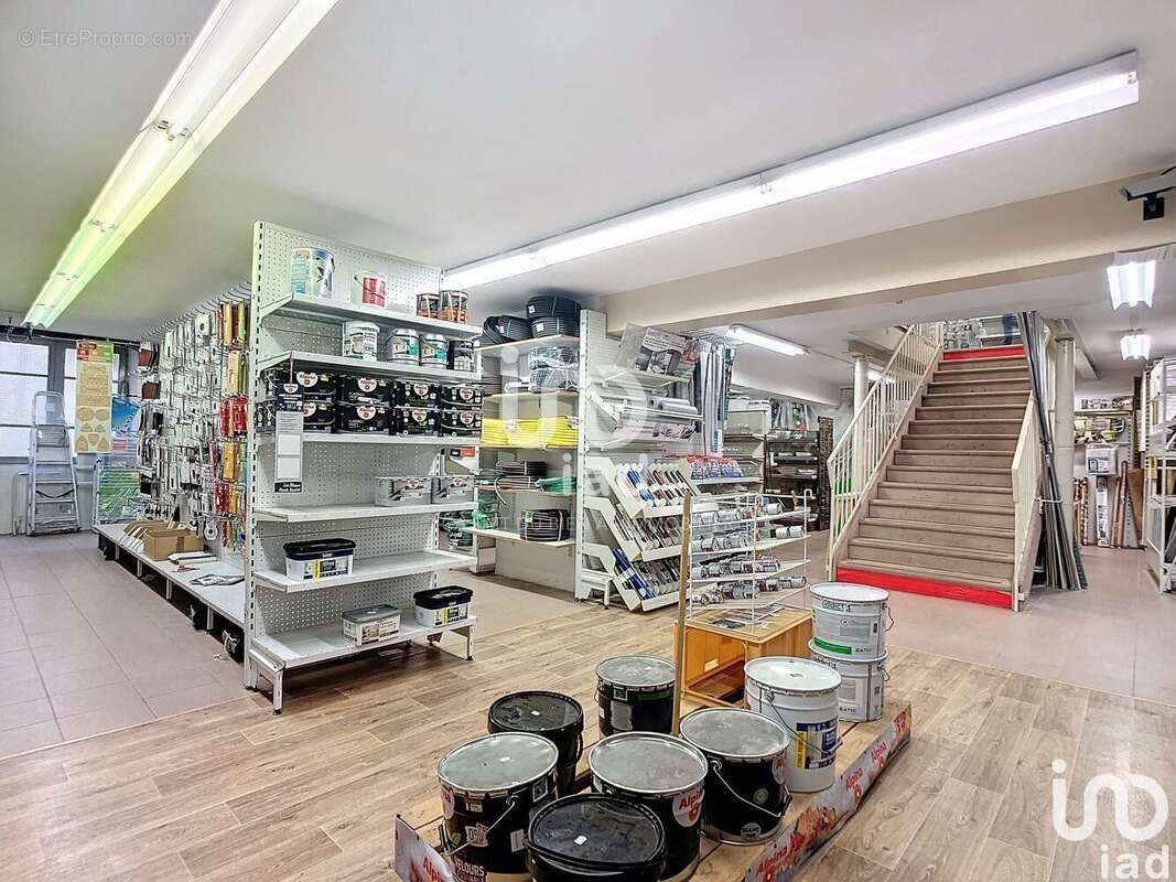 Photo 6 - Commerce à CAYLUS