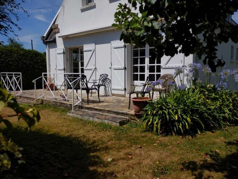 Maison à COMBRIT