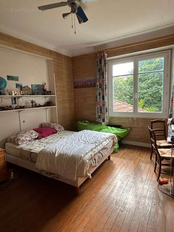 56699684h.jpg - Commerce à PAU