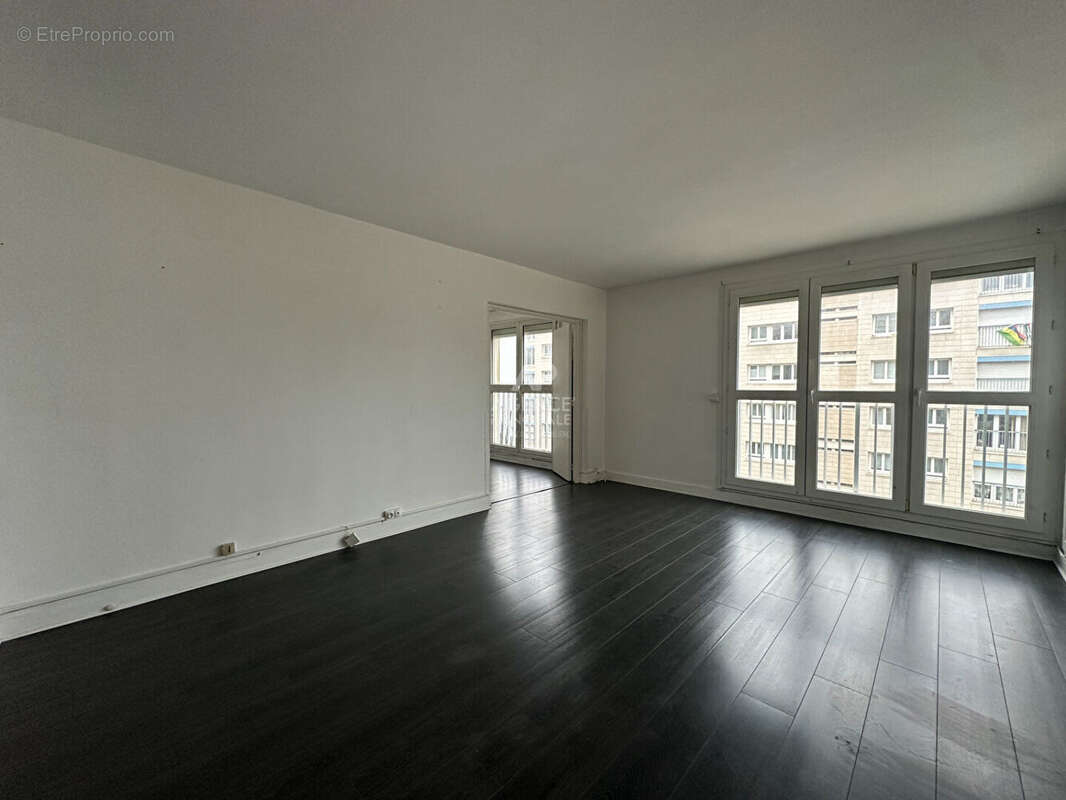 Appartement à CHAVILLE