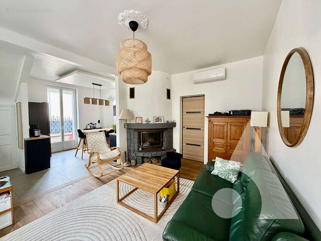 Maison à SAINTE-SAVINE