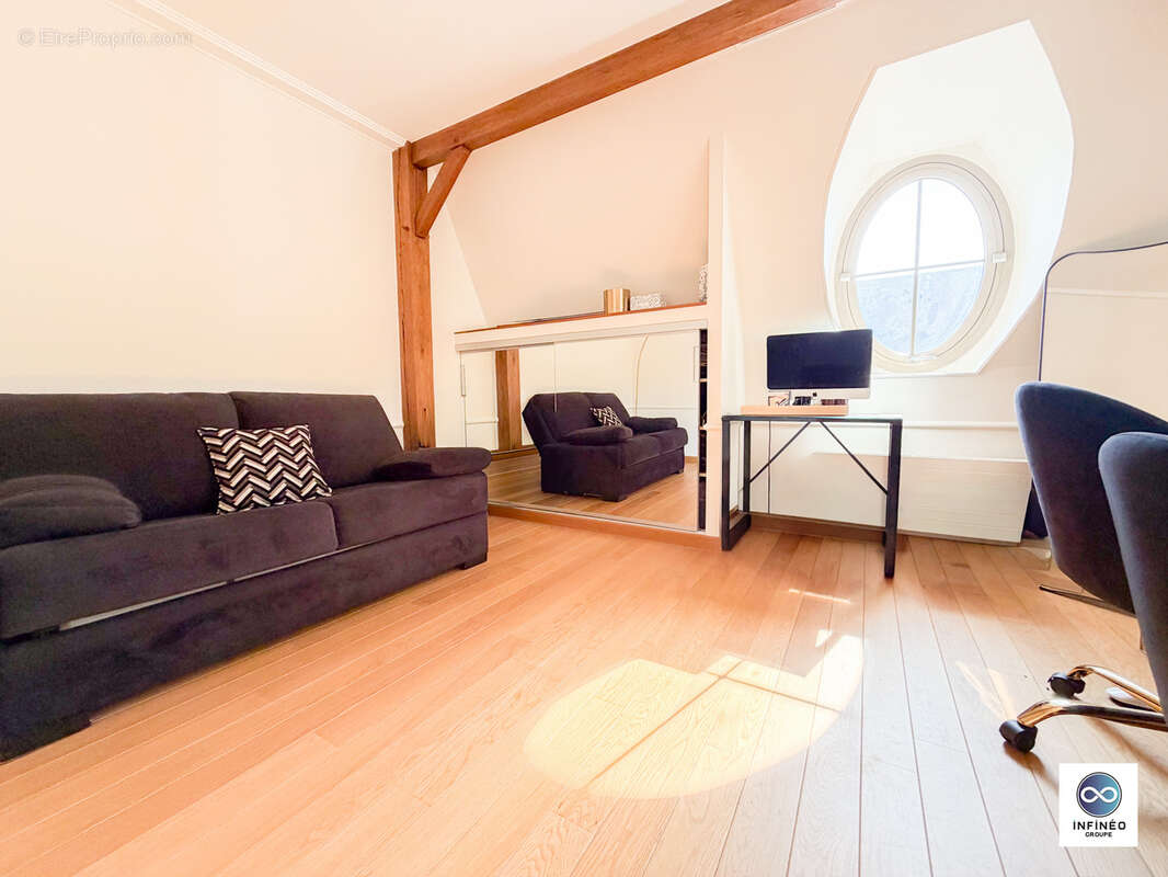 Appartement à LE PLESSIS-ROBINSON