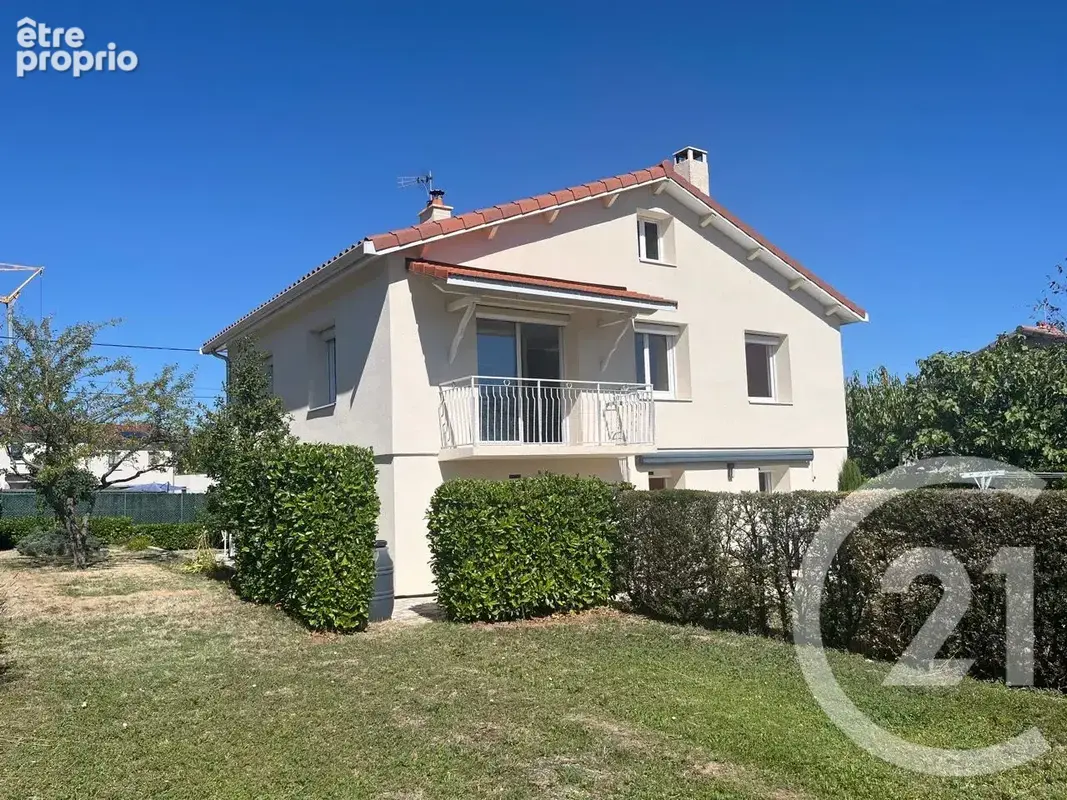 Maison 4 pièces 96 m² à vendre à Roiffieux (07100) - photo 1