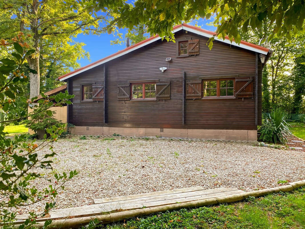 Maison à BAZOCHES-SUR-LE-BETZ