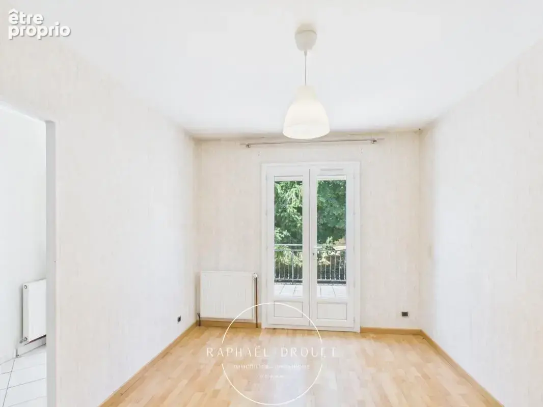 Jardin (38200) - Propriété familiale (196 m2) avec jardin, garage, atelier, et potentiel de valorisation foncière à 5 min de Vie - photo 20