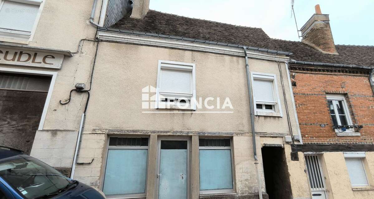 Maison à CHATEAU-RENAULT